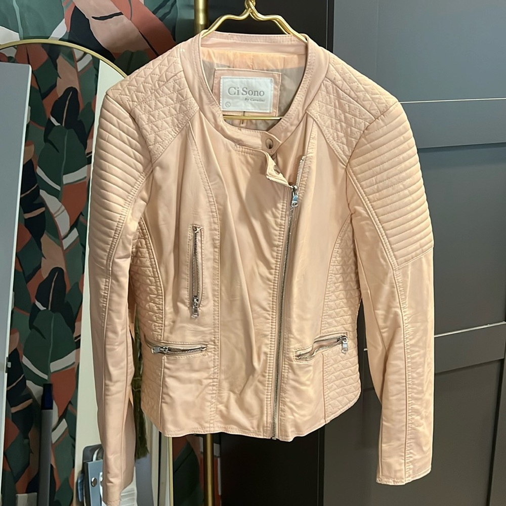 Very cute XL Ci Sono by Cavalini Rose Vegan Leather jacket!